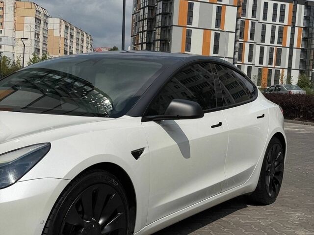 Білий Тесла Модель 3, об'ємом двигуна 0 л та пробігом 86 тис. км за 25000 $, фото 5 на Automoto.ua