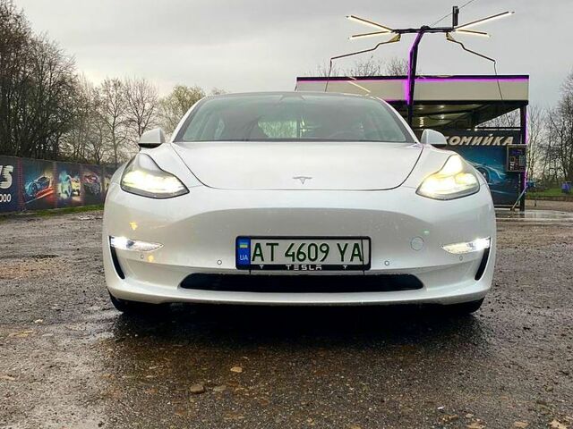 Білий Тесла Модель 3, об'ємом двигуна 0 л та пробігом 120 тис. км за 16500 $, фото 10 на Automoto.ua