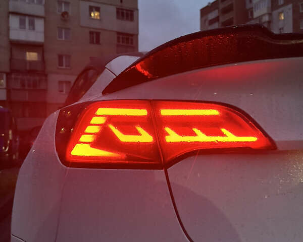 Белый Тесла Модель 3, объемом двигателя 0 л и пробегом 65 тыс. км за 24499 $, фото 5 на Automoto.ua