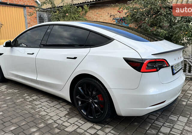 Белый Тесла Модель 3, объемом двигателя 0 л и пробегом 90 тыс. км за 23000 $, фото 23 на Automoto.ua