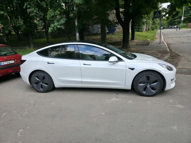 Белый Тесла Модель 3, объемом двигателя 0 л и пробегом 75 тыс. км за 19990 $, фото 2 на Automoto.ua