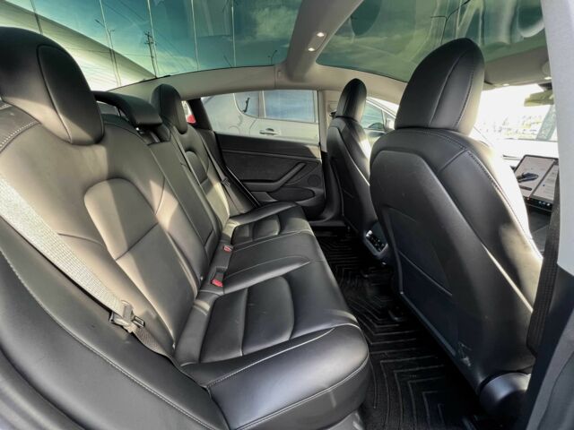 Тесла Модель 3 2021 у Луцьку на Automoto.ua Білий Тесла Модель 3, об'ємом двигуна 0 л та пробігом 170 тис. км за 18500 $, фото 9 на Automoto.ua