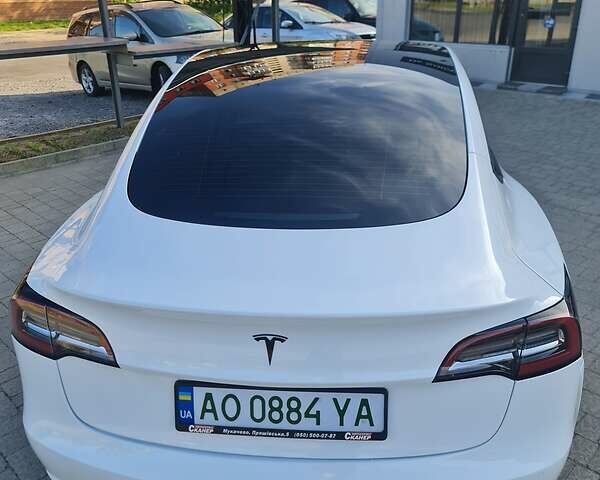 Білий Тесла Модель 3, об'ємом двигуна 0 л та пробігом 60 тис. км за 18950 $, фото 10 на Automoto.ua
