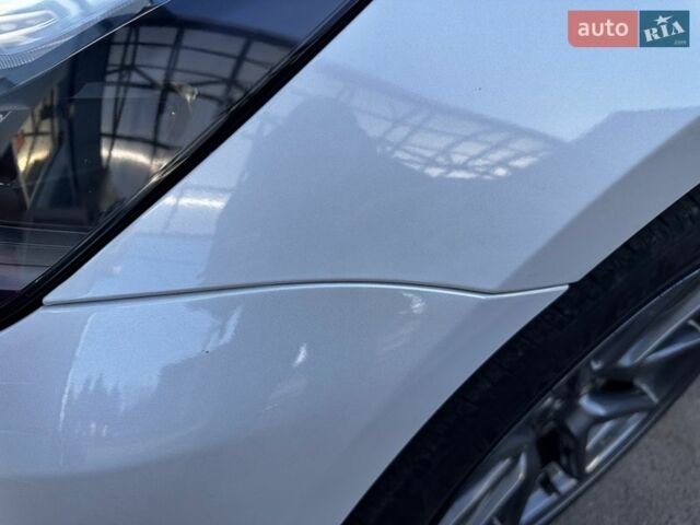 Білий Тесла Модель 3, об'ємом двигуна 0 л та пробігом 65 тис. км за 17950 $, фото 15 на Automoto.ua