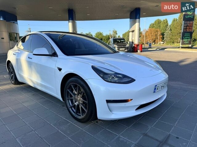 Білий Тесла Модель 3, об'ємом двигуна 0 л та пробігом 183 тис. км за 14750 $, фото 81 на Automoto.ua