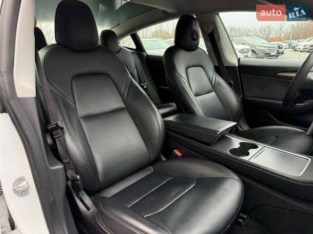 Білий Тесла Модель 3, об'ємом двигуна 0 л та пробігом 185 тис. км за 13900 $, фото 51 на Automoto.ua