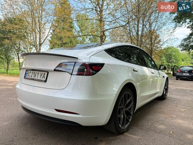 Белый Тесла Модель 3, объемом двигателя 0 л и пробегом 52 тыс. км за 21000 $, фото 14 на Automoto.ua