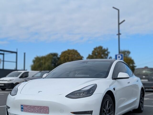 Тесла Модель 3 2021 в Луцке на Automoto.ua Белый Тесла Модель 3, объемом двигателя 0 л и пробегом 170 тыс. км за 17000 $, фото 7 на Automoto.ua