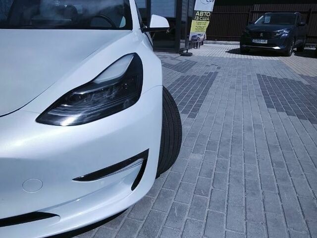 Білий Тесла Модель 3, об'ємом двигуна 0 л та пробігом 66 тис. км за 14900 $, фото 20 на Automoto.ua