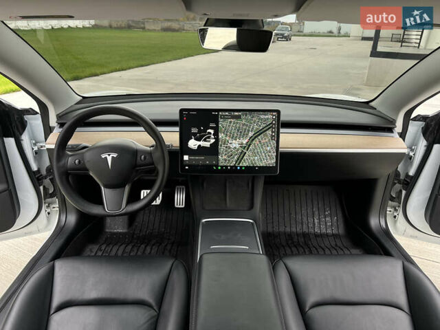 Білий Тесла Модель 3, об'ємом двигуна 0 л та пробігом 107 тис. км за 19999 $, фото 57 на Automoto.ua