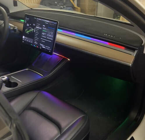 Белый Тесла Модель 3, объемом двигателя 0 л и пробегом 90 тыс. км за 23000 $, фото 40 на Automoto.ua