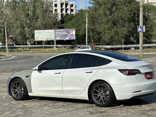 Белый Тесла Модель 3, объемом двигателя 0 л и пробегом 200 тыс. км за 13500 $, фото 6 на Automoto.ua