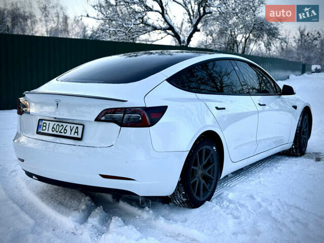 Белый Тесла Модель 3, объемом двигателя 0 л и пробегом 124 тыс. км за 19000 $, фото 10 на Automoto.ua