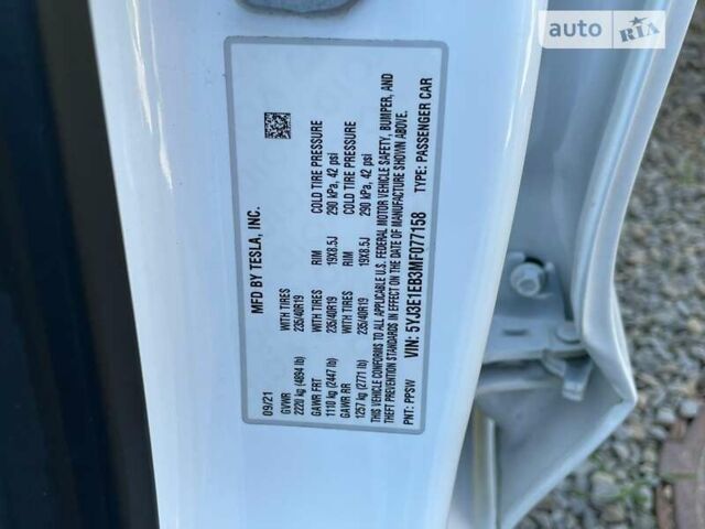 Белый Тесла Модель 3, объемом двигателя 0 л и пробегом 63 тыс. км за 25500 $, фото 15 на Automoto.ua