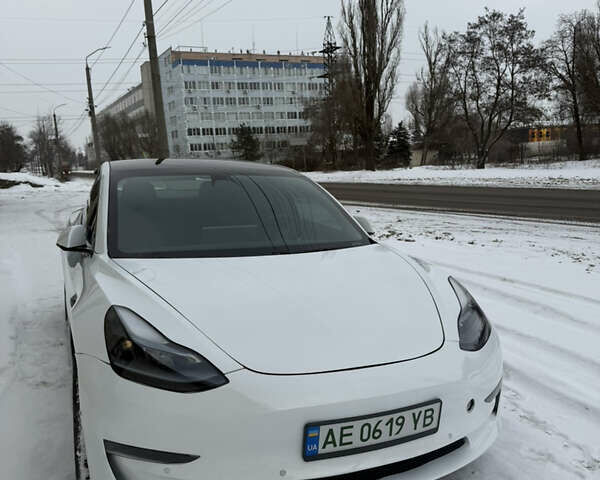 Білий Тесла Модель 3, об'ємом двигуна 0 л та пробігом 205 тис. км за 17500 $, фото 4 на Automoto.ua