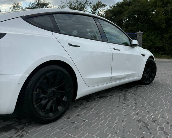 Тесла Модель 3 2021 у Києві на Automoto.ua Білий Тесла Модель 3, об'ємом двигуна 0 л та пробігом 200 тис. км за 16500 $, фото 10 на Automoto.ua