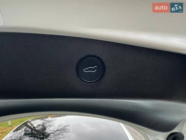 Білий Тесла Модель 3, об'ємом двигуна 0 л та пробігом 154 тис. км за 13999 $, фото 43 на Automoto.ua