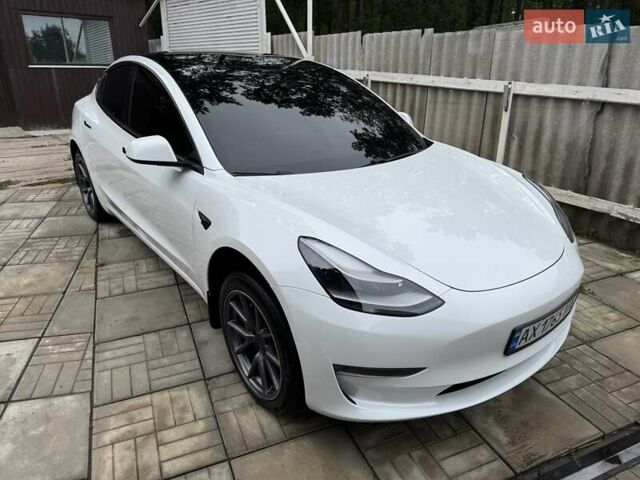 Білий Тесла Модель 3, об'ємом двигуна 0 л та пробігом 98 тис. км за 23000 $, фото 5 на Automoto.ua