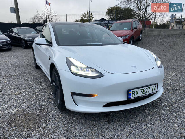 Белый Тесла Модель 3, объемом двигателя 0 л и пробегом 80 тыс. км за 18800 $, фото 24 на Automoto.ua