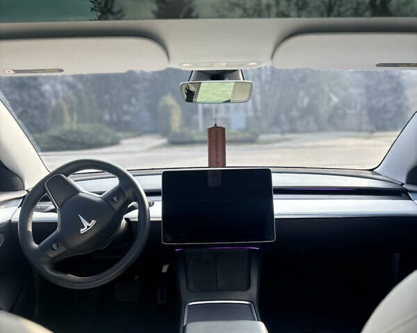 Білий Тесла Модель 3, об'ємом двигуна 0 л та пробігом 106 тис. км за 18900 $, фото 15 на Automoto.ua