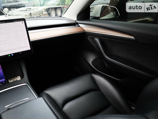 Белый Тесла Модель 3, объемом двигателя 0 л и пробегом 35 тыс. км за 21000 $, фото 36 на Automoto.ua