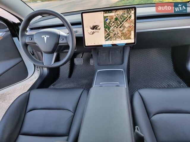 Тесла Модель 3 2021 в Кропивницком (Кировограде) на Automoto.ua Белый Тесла Модель 3, объемом двигателя 0 л и пробегом 20 тыс. км за 29500 $, фото 31 на Automoto.ua