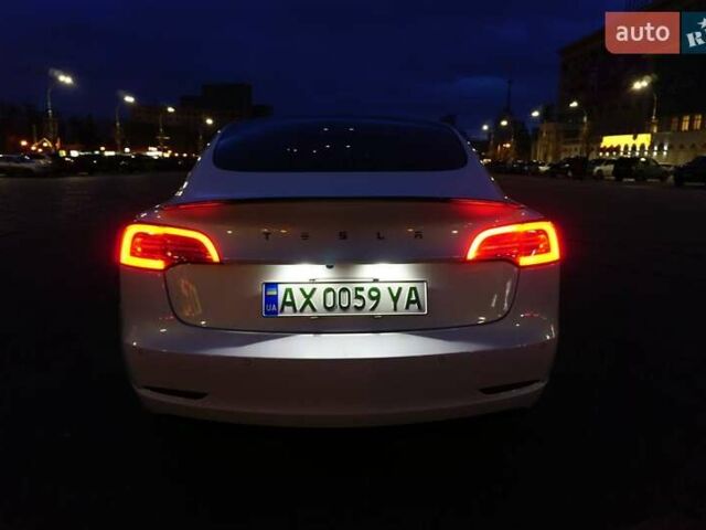 Белый Тесла Модель 3, объемом двигателя 0 л и пробегом 95 тыс. км за 18500 $, фото 8 на Automoto.ua