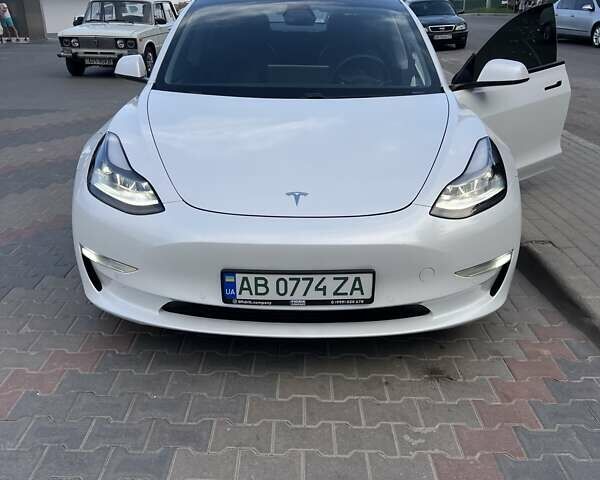 Белый Тесла Модель 3, объемом двигателя 0 л и пробегом 164 тыс. км за 18400 $, фото 5 на Automoto.ua