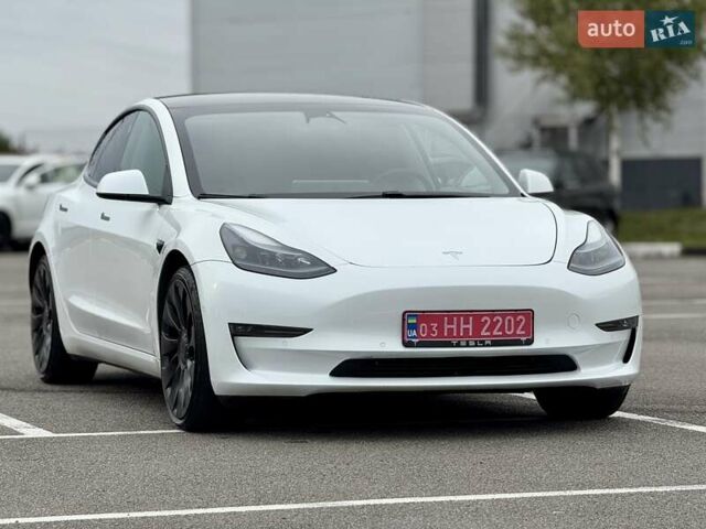 Білий Тесла Модель 3, об'ємом двигуна 0 л та пробігом 129 тис. км за 24300 $, фото 3 на Automoto.ua