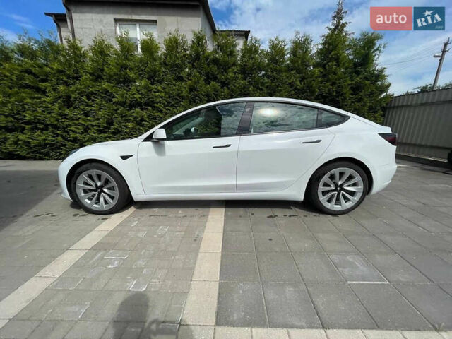 Белый Тесла Модель 3, объемом двигателя 0 л и пробегом 95 тыс. км за 18000 $, фото 2 на Automoto.ua