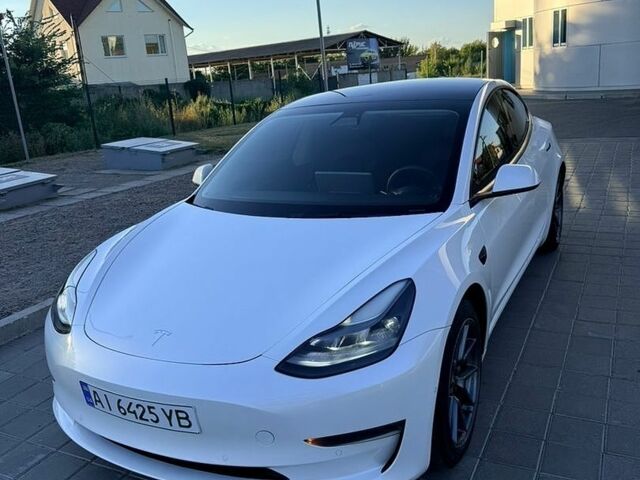 Білий Тесла Модель 3, об'ємом двигуна 0 л та пробігом 183 тис. км за 14750 $, фото 1 на Automoto.ua