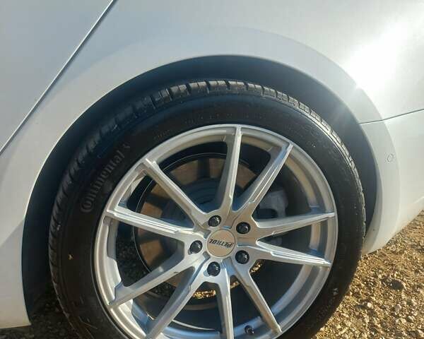 Білий Тесла Модель 3, об'ємом двигуна 0 л та пробігом 147 тис. км за 17000 $, фото 7 на Automoto.ua