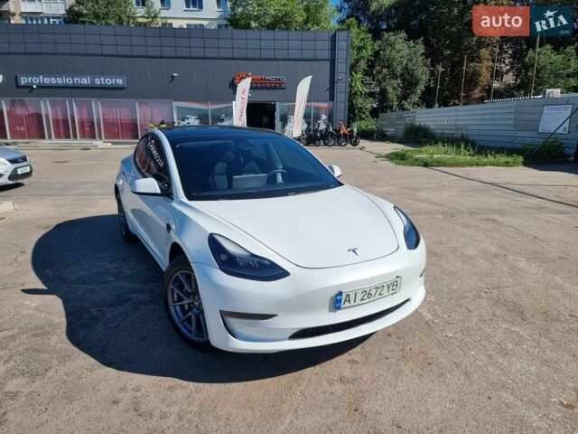 Белый Тесла Модель 3, объемом двигателя 0 л и пробегом 225 тыс. км за 15999 $, фото 35 на Automoto.ua