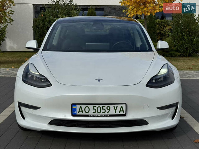 Тесла Модель 3 2021 в Мукачеве на Automoto.ua Белый Тесла Модель 3, объемом двигателя 0 л и пробегом 50 тыс. км за 20800 $, фото 6 на Automoto.ua