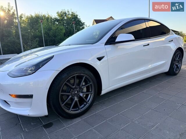 Білий Тесла Модель 3, об'ємом двигуна 0 л та пробігом 183 тис. км за 14750 $, фото 73 на Automoto.ua