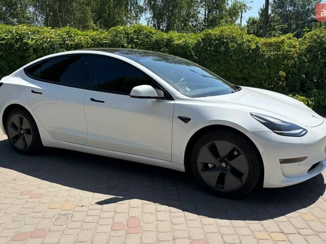 Белый Тесла Модель 3, объемом двигателя 0 л и пробегом 71 тыс. км за 19999 $, фото 1 на Automoto.ua