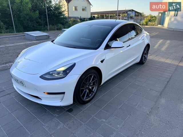 Білий Тесла Модель 3, об'ємом двигуна 0 л та пробігом 183 тис. км за 14750 $, фото 62 на Automoto.ua