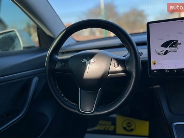 Белый Тесла Модель 3, объемом двигателя 0 л и пробегом 88 тыс. км за 19500 $, фото 10 на Automoto.ua