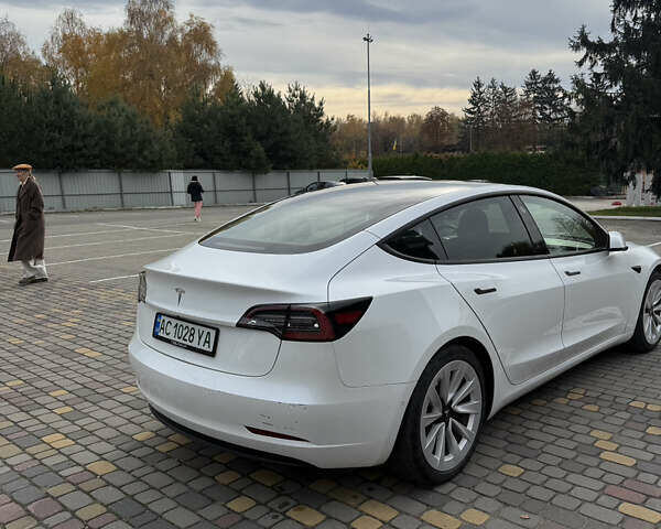 Белый Тесла Модель 3, объемом двигателя 0 л и пробегом 98 тыс. км за 19000 $, фото 4 на Automoto.ua