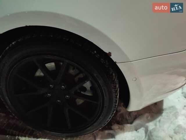 Белый Тесла Модель 3, объемом двигателя 0 л и пробегом 72 тыс. км за 22000 $, фото 26 на Automoto.ua