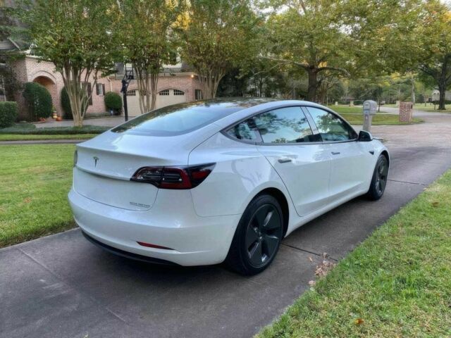 Білий Тесла Модель 3, об'ємом двигуна 0 л та пробігом 24 тис. км за 11900 $, фото 6 на Automoto.ua
