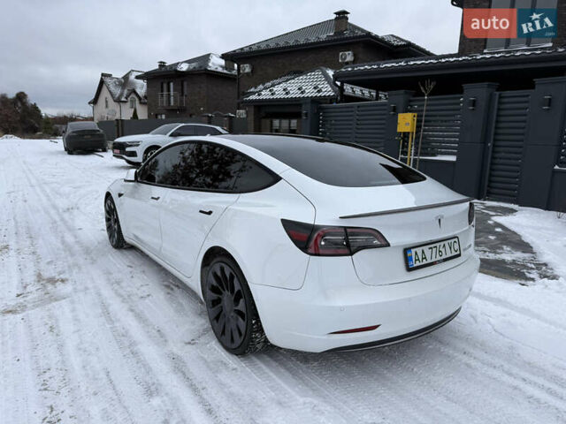 Белый Тесла Модель 3, объемом двигателя 0 л и пробегом 48 тыс. км за 22000 $, фото 4 на Automoto.ua
