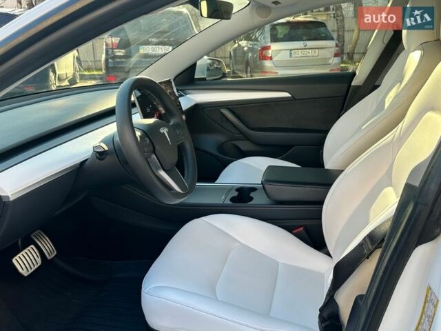 Білий Тесла Модель 3, об'ємом двигуна 0 л та пробігом 76 тис. км за 22000 $, фото 9 на Automoto.ua