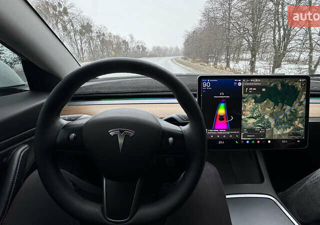 Белый Тесла Модель 3, объемом двигателя 0 л и пробегом 90 тыс. км за 22000 $, фото 33 на Automoto.ua