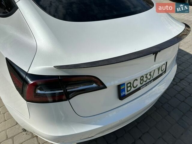 Белый Тесла Модель 3, объемом двигателя 0 л и пробегом 95 тыс. км за 20000 $, фото 9 на Automoto.ua