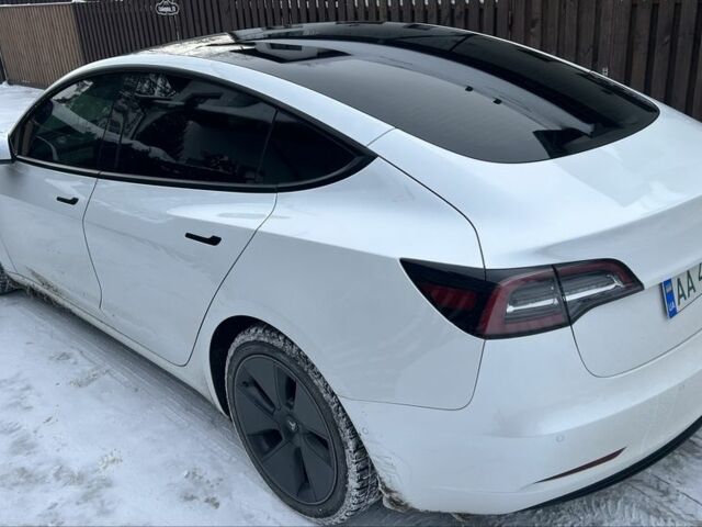 Білий Тесла Модель 3, об'ємом двигуна 0 л та пробігом 59 тис. км за 19700 $, фото 7 на Automoto.ua