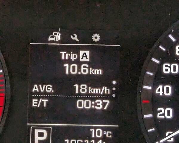 Белый Тесла Модель 3, объемом двигателя 0 л и пробегом 80 тыс. км за 16500 $, фото 25 на Automoto.ua