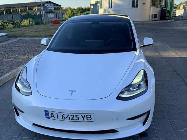 Білий Тесла Модель 3, об'ємом двигуна 0 л та пробігом 183 тис. км за 14750 $, фото 84 на Automoto.ua