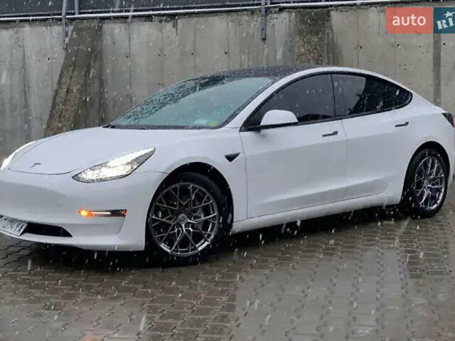 Білий Тесла Модель 3, об'ємом двигуна 0 л та пробігом 87 тис. км за 23700 $, фото 10 на Automoto.ua