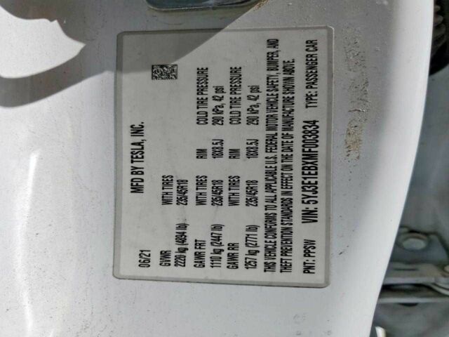 Белый Тесла Модель 3, объемом двигателя 0 л и пробегом 90 тыс. км за 4500 $, фото 11 на Automoto.ua